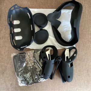 Black Silicone Protector Set Meta Quest3